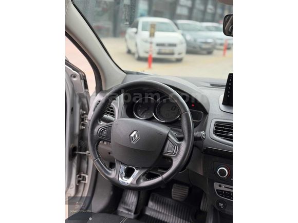 ACİL SATILIK 2014 MODEL RENAULT MEGAN 1.5 DCİ TOCUH OTOMATİK