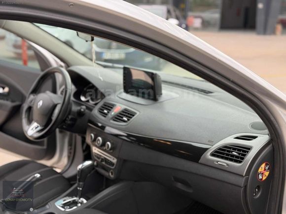 ACİL SATILIK 2014 MODEL RENAULT MEGAN 1.5 DCİ TOCUH OTOMATİK