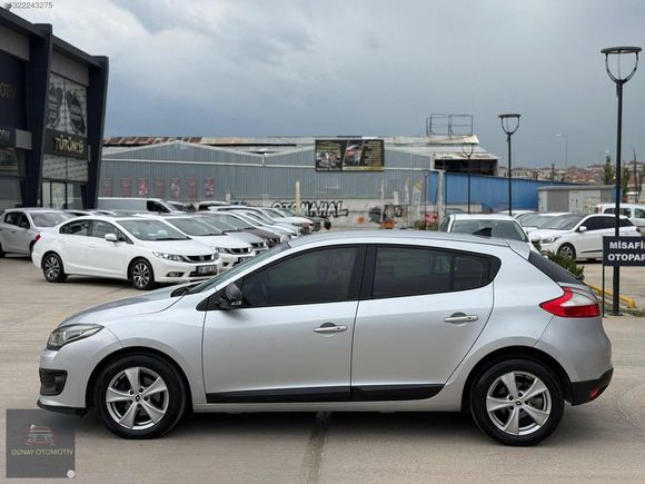 ACİL SATILIK 2014 MODEL RENAULT MEGAN 1.5 DCİ TOCUH OTOMATİK