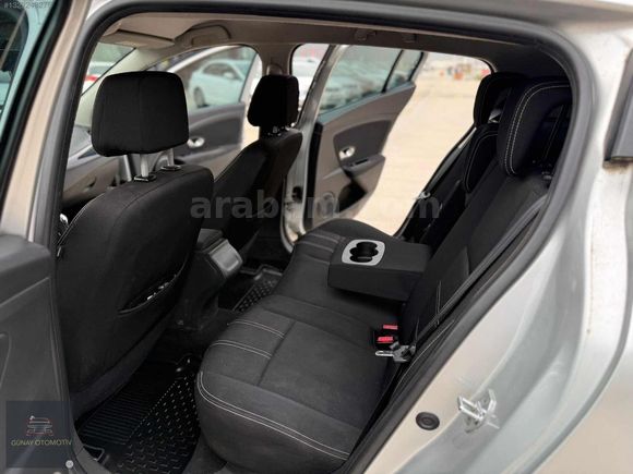ACİL SATILIK 2014 MODEL RENAULT MEGAN 1.5 DCİ TOCUH OTOMATİK