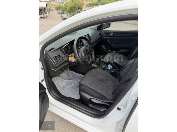 2020 MEGANE / 1.3 TCE / 83 BİN KM / TESLA EKRAN/KROM/ CAM GİBİ