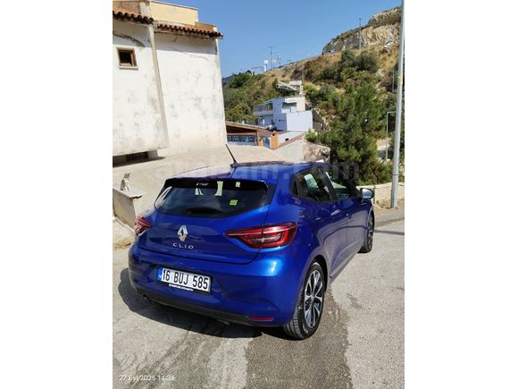 2.Sahibinden 2023 Model Renault Clio 1.0 TCe Touch 