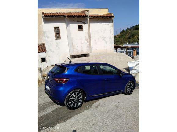 2.Sahibinden 2023 Model Renault Clio 1.0 TCe Touch 