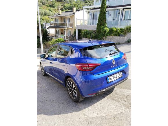 2.Sahibinden 2023 Model Renault Clio 1.0 TCe Touch 