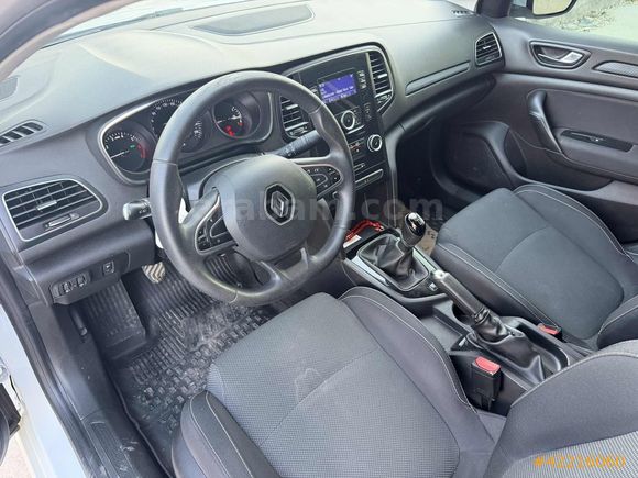 2020 MODEL RENAULT MEGANE 72.000 KM HATASIZ