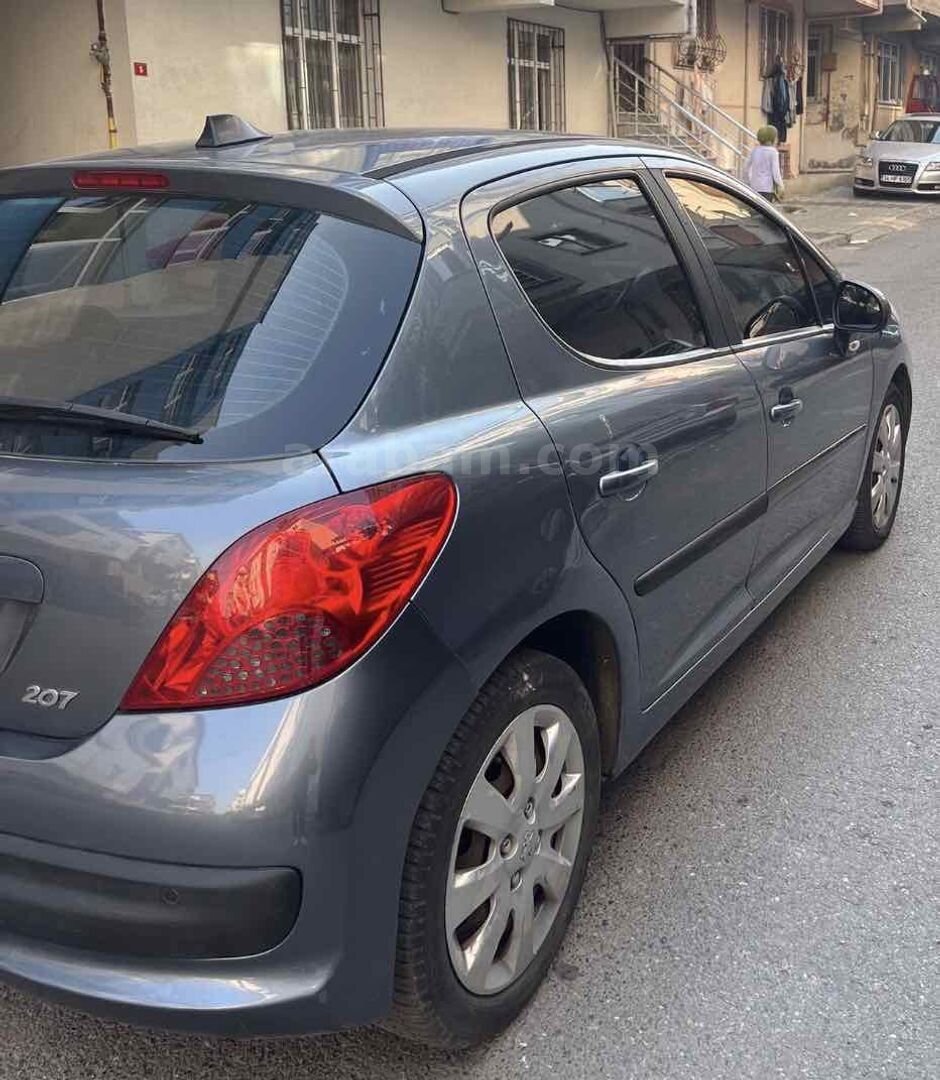 Sahibinden Peugeot 207 1.6 VTi Premium 2008 Model İstanbul 137.000 km Füme 4