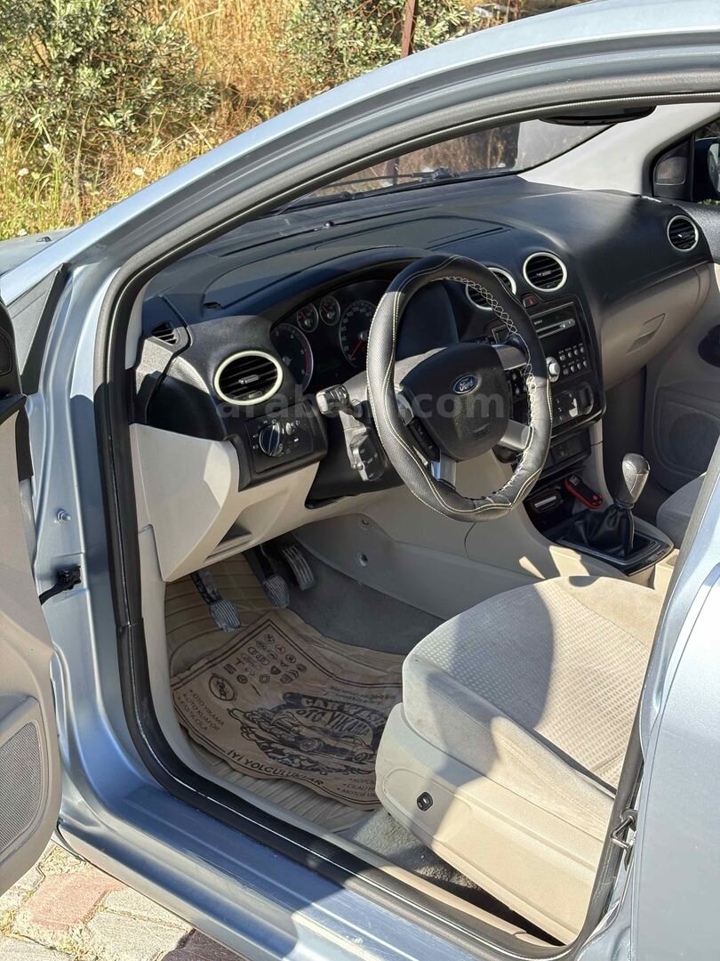 Sahibinden Ford Focus 1.6 TDCi Ghia 2006 Model Hatay 354.500 km Mavi 5