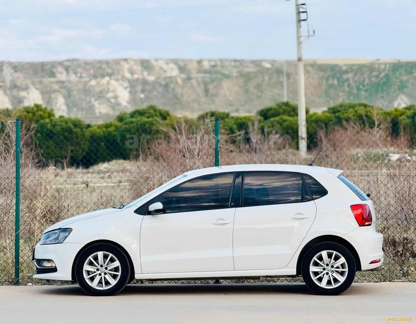 Galeriden Volkswagen Polo 1.4 TDi Comfortline 2016 Model Denizli 188.000 km Beyaz 4
