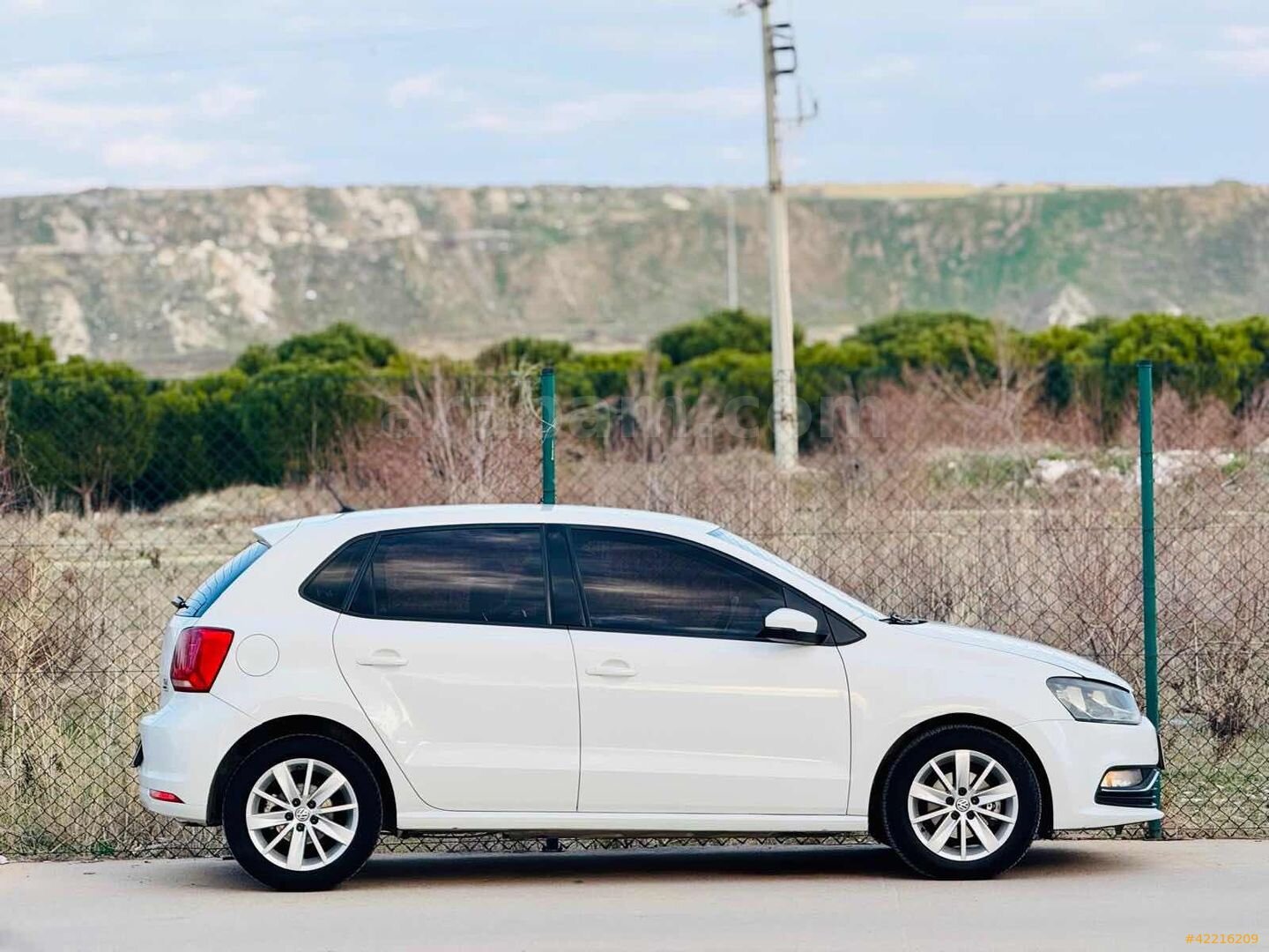 Galeriden Volkswagen Polo 1.4 TDi Comfortline 2016 Model Denizli 188.000 km Beyaz 5