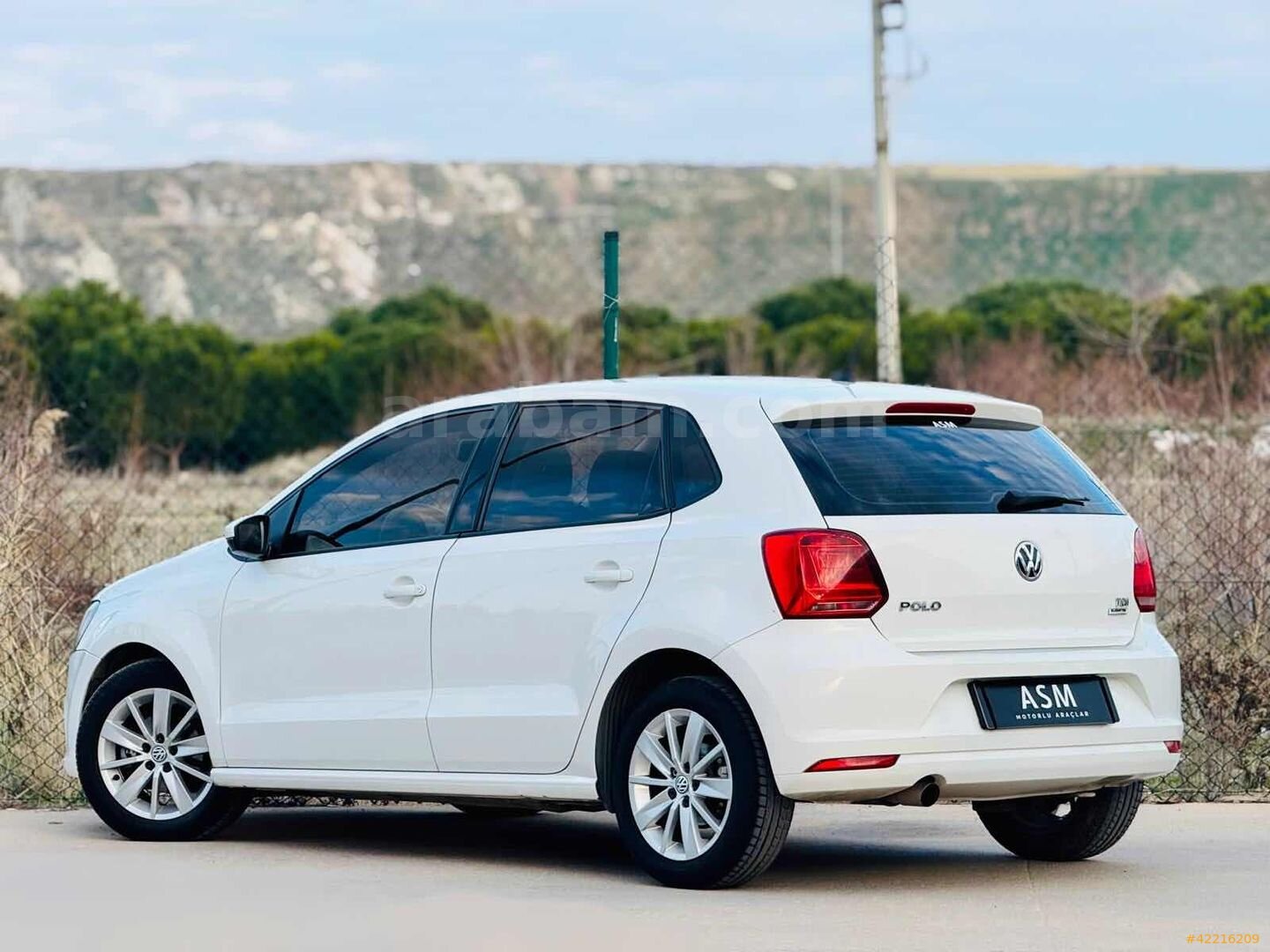 Galeriden Volkswagen Polo 1.4 TDi Comfortline 2016 Model Denizli 188.000 km Beyaz 6