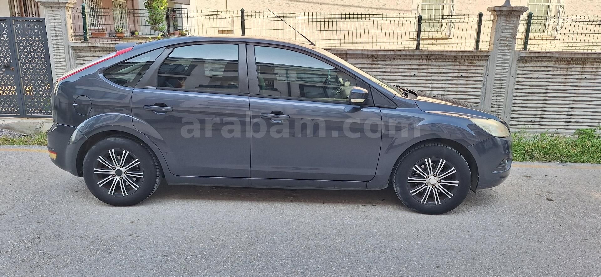 Sahibinden Ford Focus 1.6 Comfort 2011 Model Sakarya 107.000 km Lacivert 1
