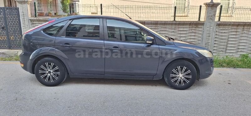 Sahibinden Ford Focus 1.6 Comfort 2011 Model Sakarya 107.000 km Lacivert 1