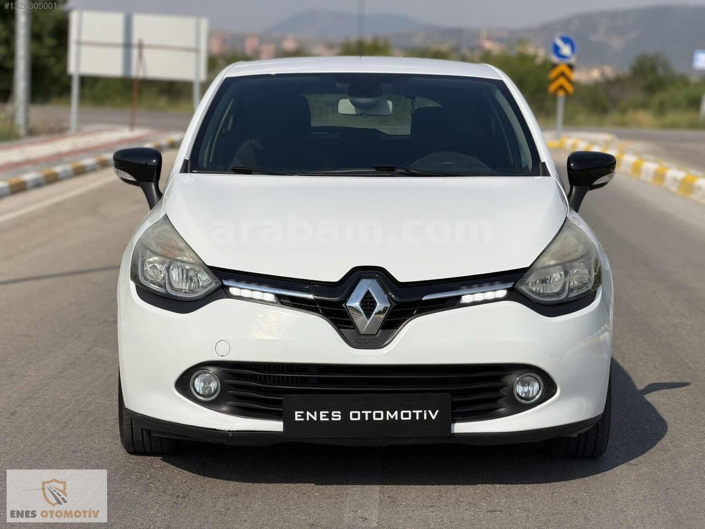 Galeriden Renault Clio 1.5 dCi Icon 2015 Model Isparta 177.000 km Beyaz 2