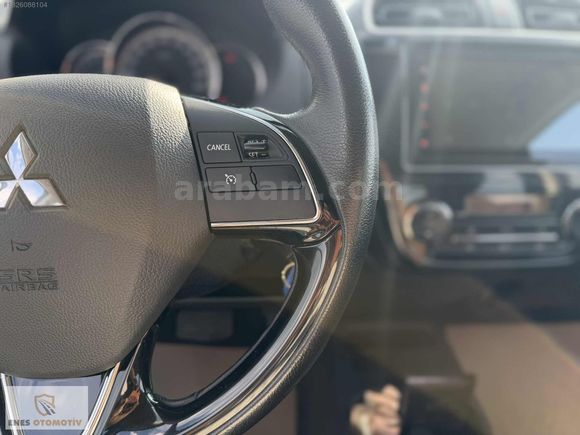 2022 MITSUBISHI SPACE STAR PARÇA BOYALI 23.000 KM ÖZEL RENK