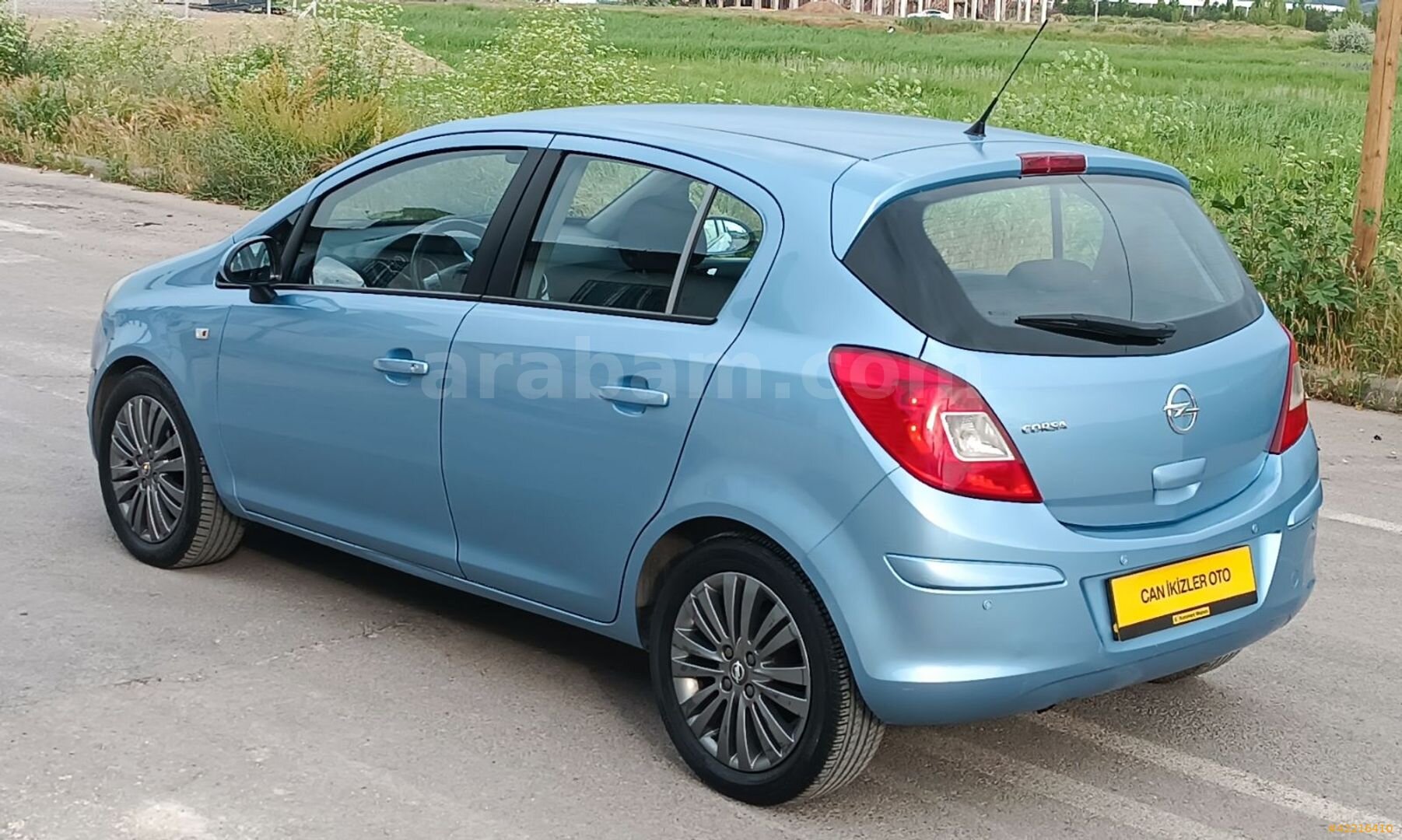 Galeriden Opel Corsa 1.4 Twinport Enjoy 2013 Model Sivas 112.000 km Mavi 7