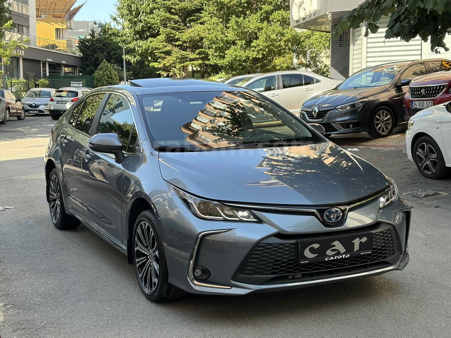 Galeriden Toyota Corolla 1.8 Hybrid Flame X-Pack 2023 Model İstanbul 42.000 km Mavi 4