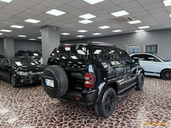 MAKER OTO'DAN 2006 MODEL JEEP CHEROKEE 2.8 CRD LIMITED OTOMATİK
