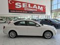 SKODA OCTAVYA MANUEL 2 PARÇA BOYA LI