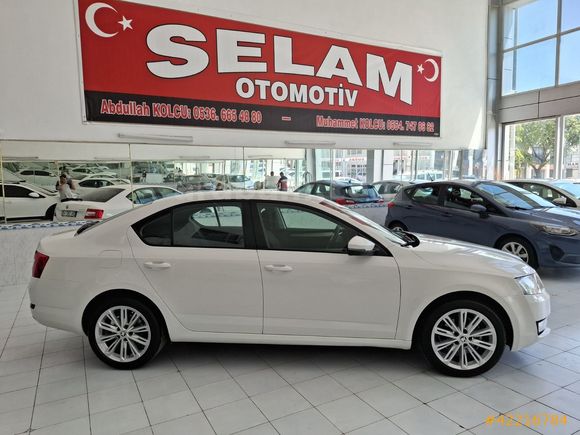 SKODA OCTAVYA MANUEL 2 PARÇA BOYA LI