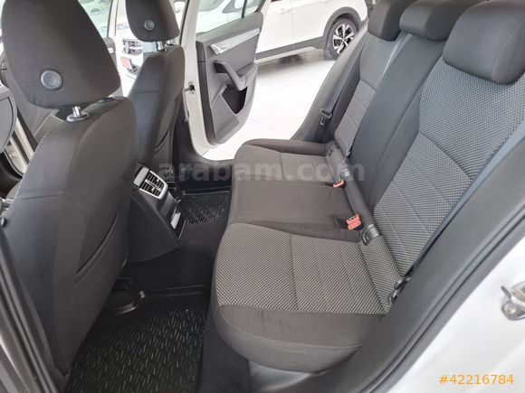 SKODA OCTAVYA MANUEL 2 PARÇA BOYA LI