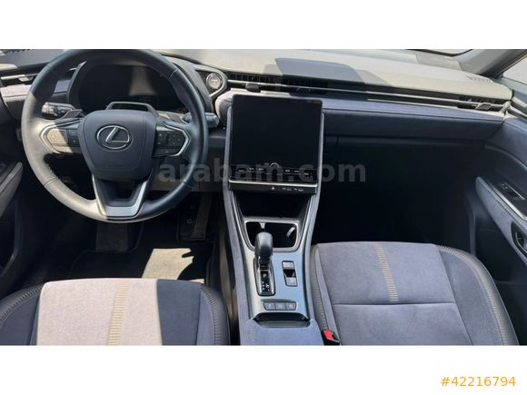 ÇAVDARLI LEXUS PLAZA'DAN 2024 LBX COOL
