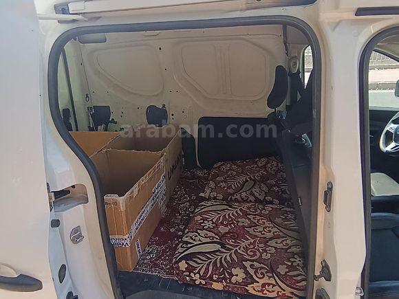 Sahibinden Renault Express Van 1.5 BlueDCI Joy 2023 Model