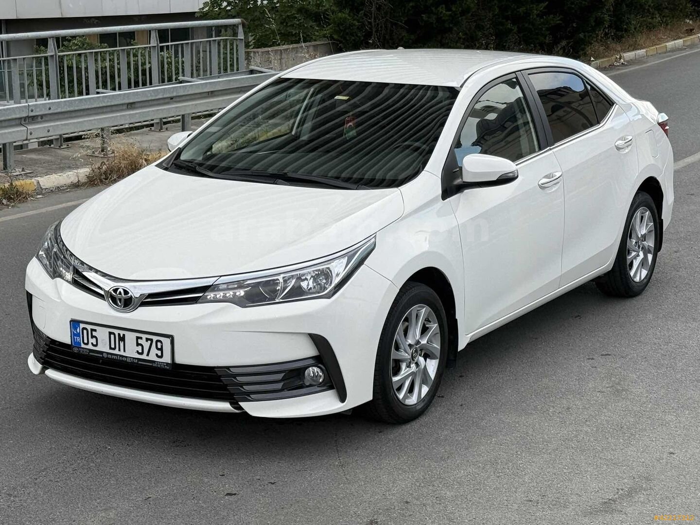 Galeriden Toyota Corolla 1.6 Advance 2016 Model İstanbul 88.000 km Beyaz 2