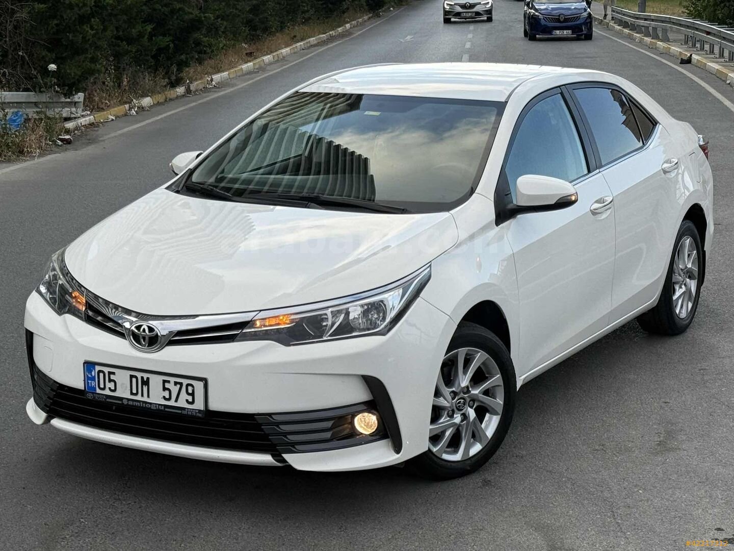 Galeriden Toyota Corolla 1.6 Advance 2016 Model İstanbul 88.000 km Beyaz 7