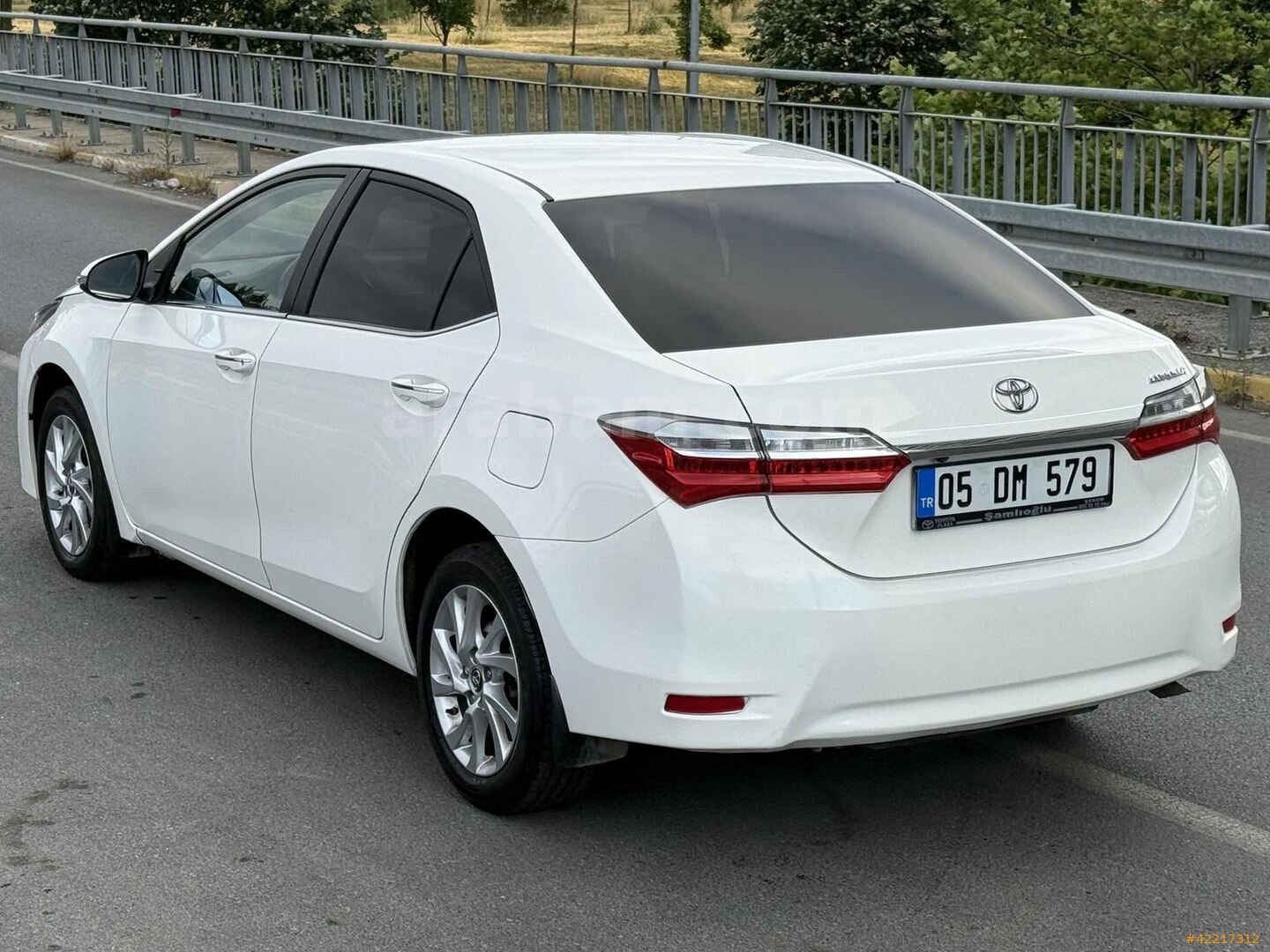 Galeriden Toyota Corolla 1.6 Advance 2016 Model İstanbul 88.000 km Beyaz 5
