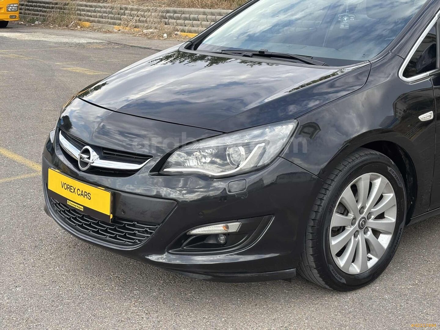 Galeriden Opel Astra 1.6 CDTI Elite 2016 Model İstanbul 215.000 km Siyah 4