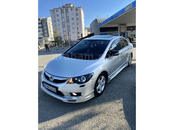 Sahibinden Honda Civic 1.6i VTEC Elegance 2011 Model 