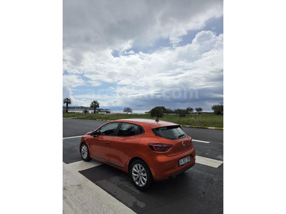 Sahibinden Renault Clio 1.0 TCe Touch 2023 Model