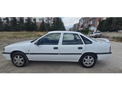 Sahibinden Opel Vectra 1.8 GL 1991 Model  255.100 km Beyaz