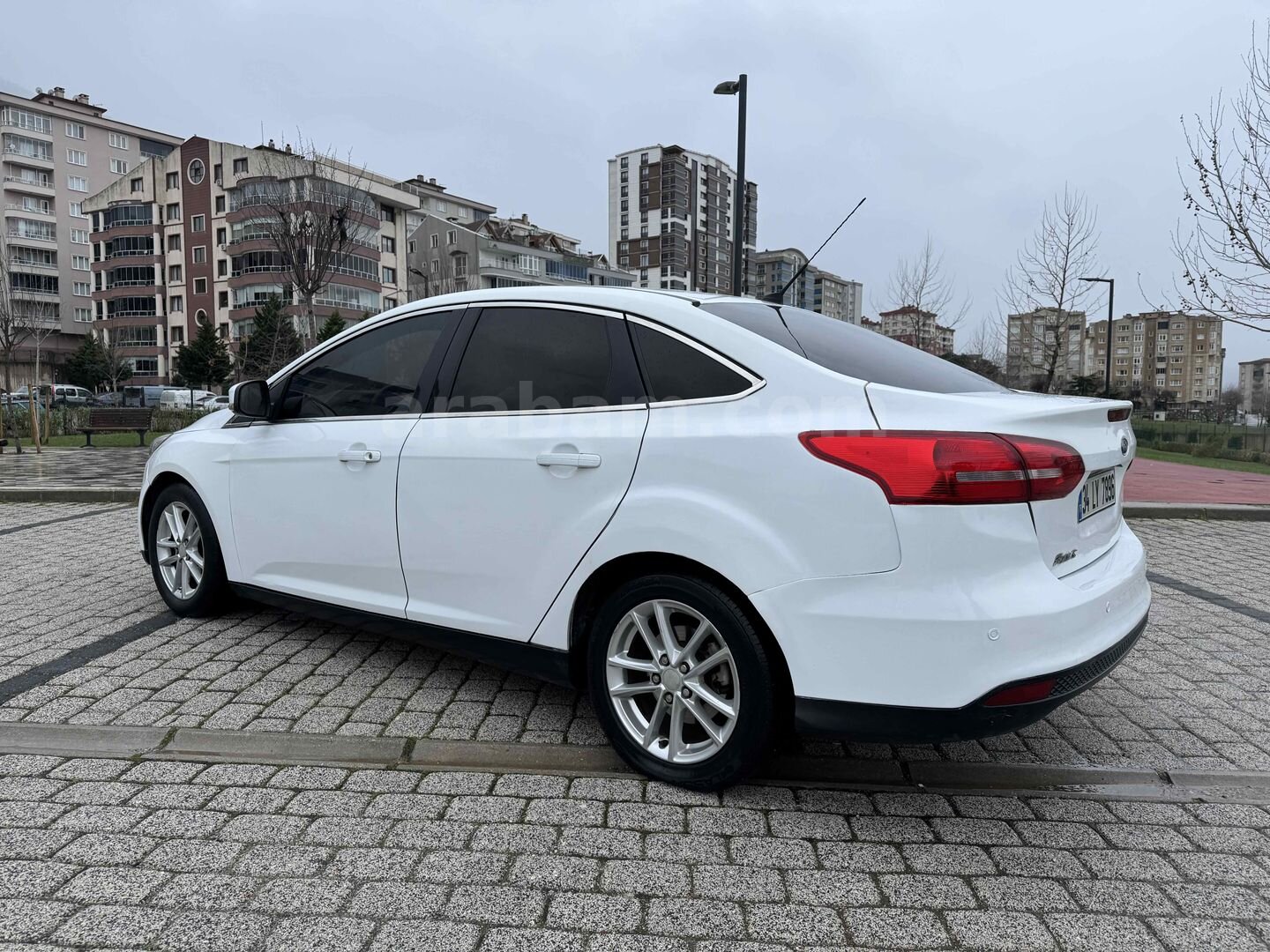 Sahibinden Ford Focus 1.6 TDCi Trend X 2015 Model Bursa 133.000 km Beyaz 6