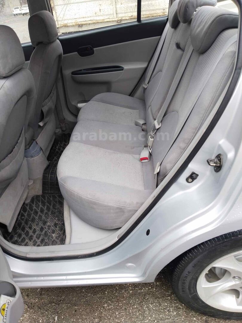 Sahibinden Hyundai Accent Era 1.4 Select 2006 Model Niğde 165.000 km Gri (Gümüş) 3