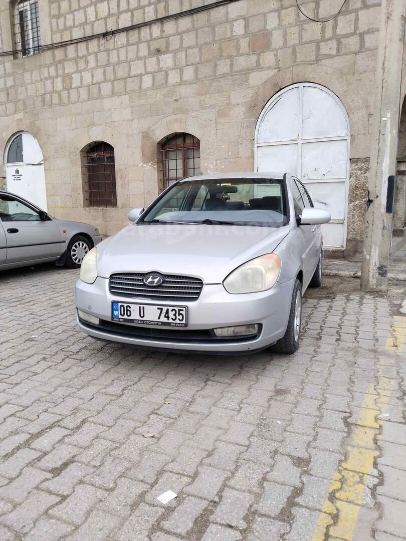 Sahibinden Hyundai Accent Era 1.4 Select 2006 Model Niğde 165.000 km Gri (Gümüş) 5