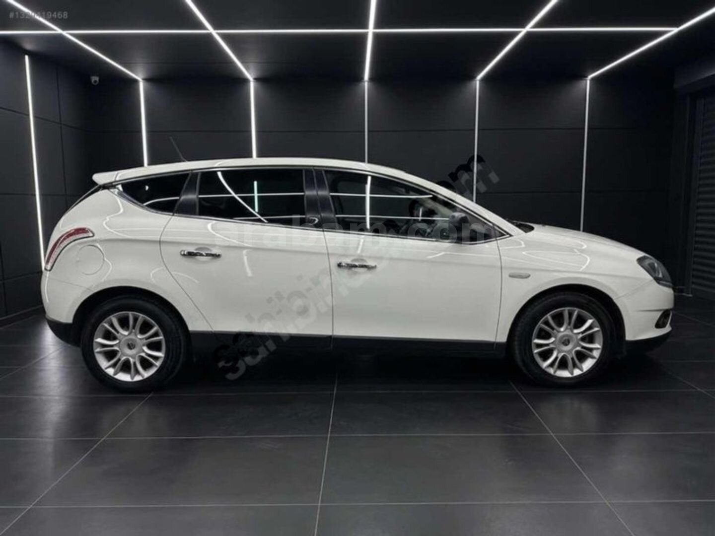 Galeriden Lancia Delta 1.6 MJet 2013 Model Ankara 241.008 km Beyaz 3
