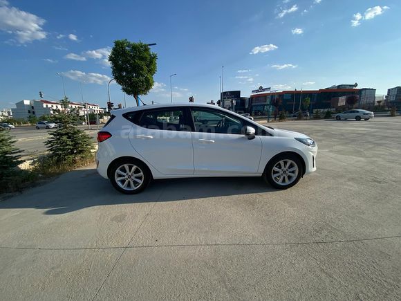 SAHİBİNDEN TEMİZ FORD FİESTA