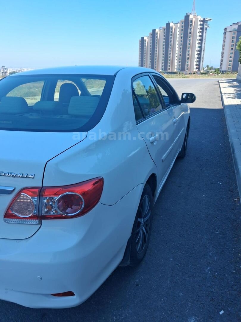 Sahibinden Toyota Corolla 1.4 D-4D Comfort Extra 2012 Model Mersin 146.000 km Beyaz 4