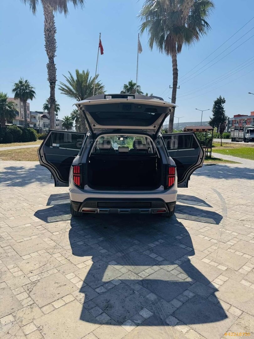 Galeriden KGM SsangYong Torres EVX 4x2 2024 Model Mersin 40.000 km Bej 5