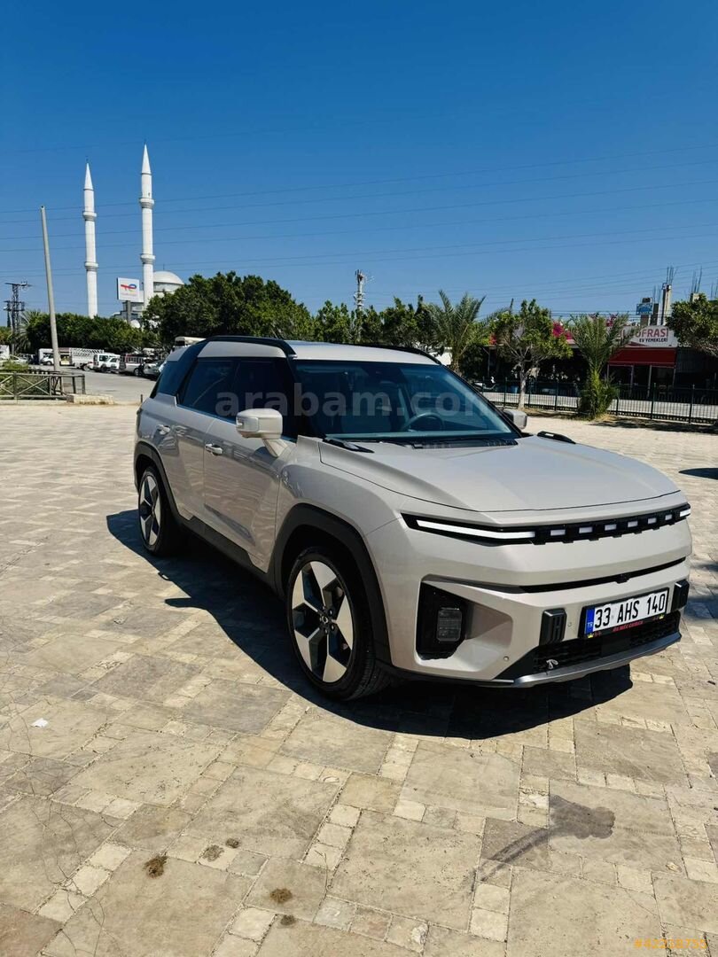 Galeriden KGM SsangYong Torres EVX 4x2 2024 Model Mersin 40.000 km Bej 2