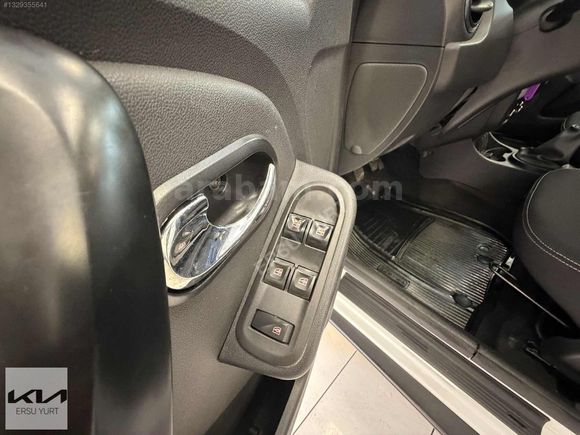 KIA ERSU YURT 2014 DUSTER 1.5 DCI LAUREATE 4X2 MANUEL 91.000 KM