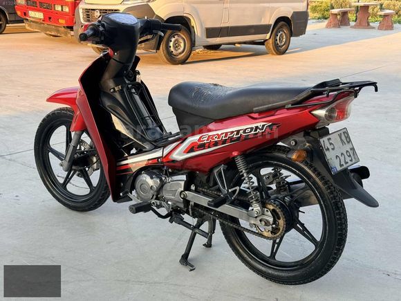 2015 MODEL KIRMIZI ORJİNAL YAMAHA CRYPTON 11 BİN KM