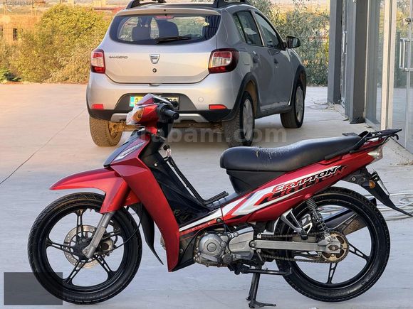2015 MODEL KIRMIZI ORJİNAL YAMAHA CRYPTON 11 BİN KM