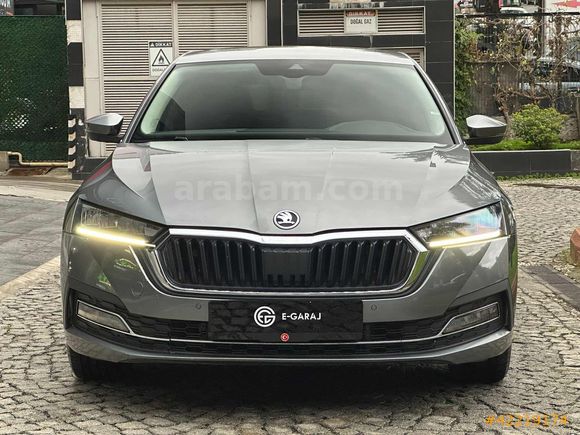 EGARAJ | 2023 SKODA OCTAVİA