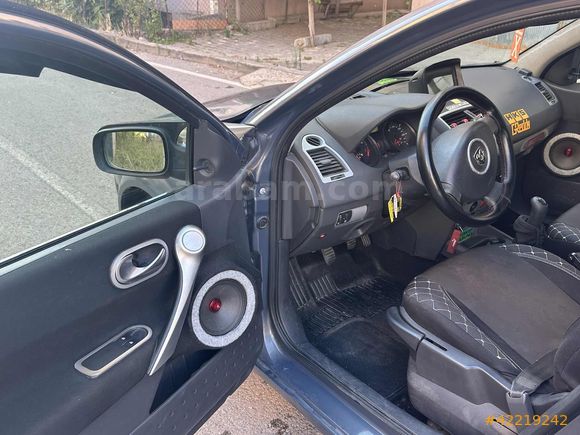 CNR'DEN TEMİZ DEĞİŞENSİZ MEGANE II