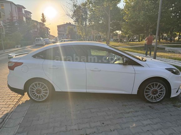 Sahibinden Ford Focus 1.6 Ti-VCT Titanium 2012 Model 