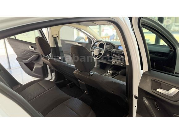YABAL AUTO’DAN 2021 FOCUS 159BİNDE HATASIZ TRAMERSİZ