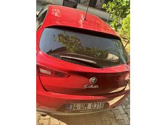 EKE OTO EMLAK’tan  Alfa Romeo Giulietta 1.4 TB MultiAir Distinctive 2014 Model Batman