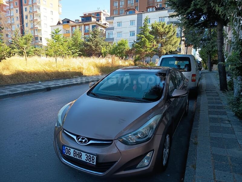 Sahibinden Hyundai Elantra 1.6 CRDi Elite 2015 Model İstanbul 325.000 km Kahverengi